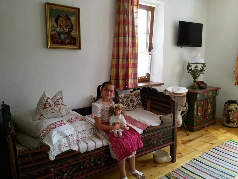 Hotel Retro Regina à Bazna Extérieur photo
